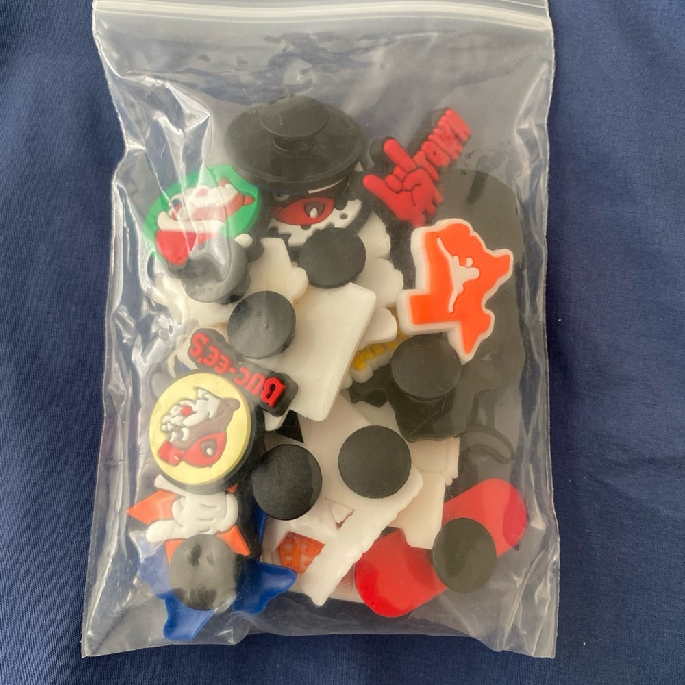 Buc-ee’s Texas shoe charms 25 pc. Set - Picture 2 of 2
